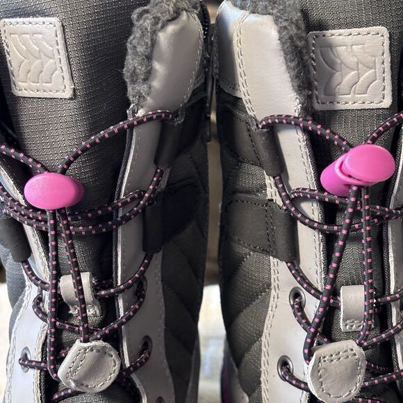 All in Motion Girl’s Shay Zip Lace-Up Winter Boots Gray/Pink - Size 1 - Picture 4 of 15